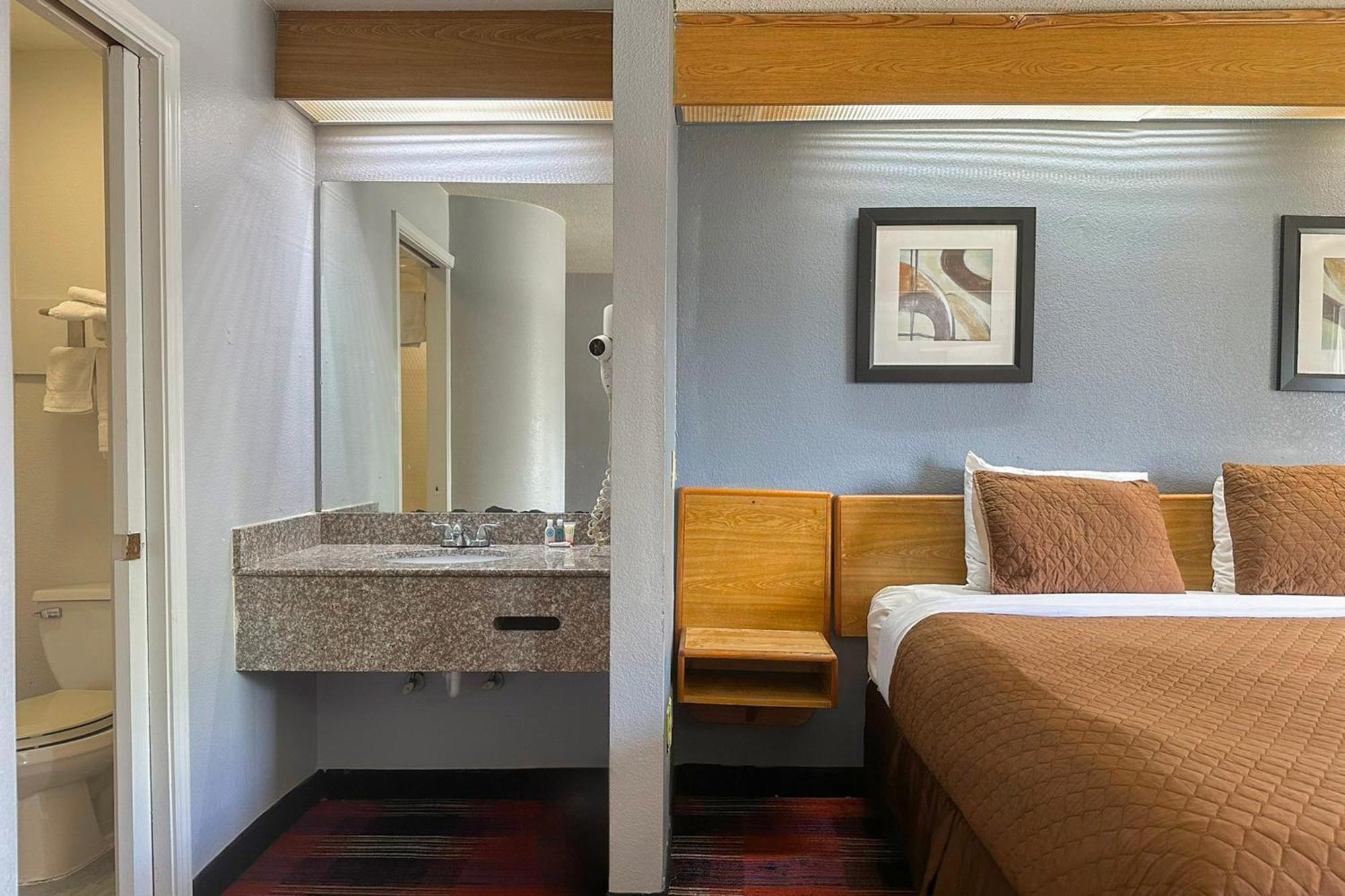 Classic Inn By Oyo I- 240 Near Memphis Airport Экстерьер фото